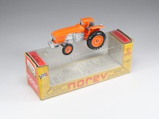 NOREV - 117 - Tracteur Renault R86 - Orange - En boite