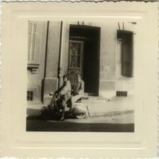 PHOTO ANCIENNE - VINTAGE SNAPSHOT - SCOOTER VESPA MARSEILLE 1957