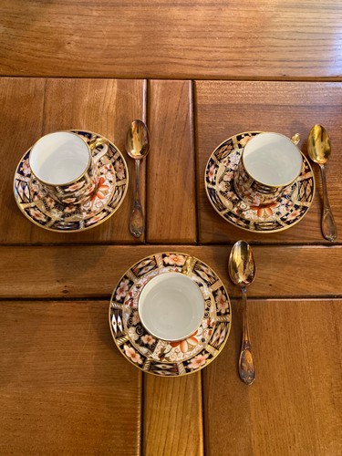 Service tasses royal crown - -,