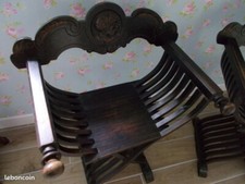 Chaises curules pliantes, bon état