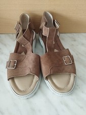 GEORGES HOBEIKA SPARTIATES PLATES FERMEES  A BOUCLE CUIR RETOURNE TAUPE