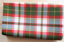 Tissu entre l'écossais et le madras, orange, vert, jaune, matière acrylique. 