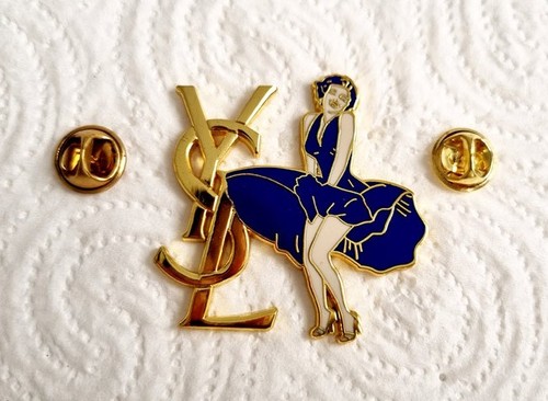 Pin logo ysl yves saint - ysl,