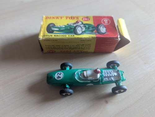 Dinky toys 241 lotus racing - dinky,