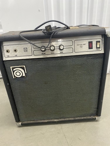 Vintage ampeg guitar - vintage, amp
