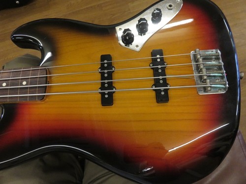 Fender japan b62 77fl - [fender, japan]
