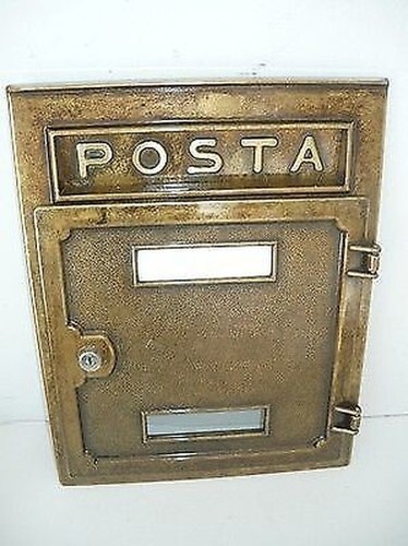 Boîte aux lettres - lettres, en