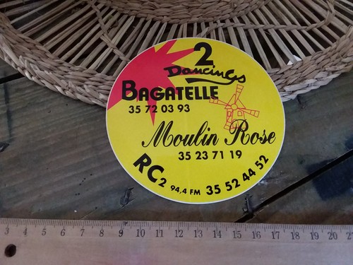 Ancien autocollant