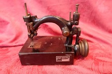 Pfaff Industria Klasse 746-3B antique machine a coudre Pas Tester