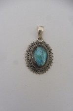 Neuf - Beau pendentif en