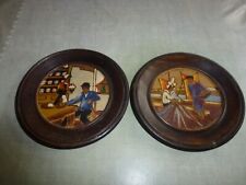 DEUX ASSIETTES A PENDRE BOIS GRAVE PEINT A LA MAIN LES SABLES D'OLONNE