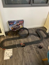 Circuit Disney Cars Carrera Go