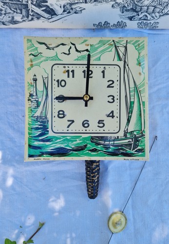 Ancienne pendule vintage avec - ancienne,