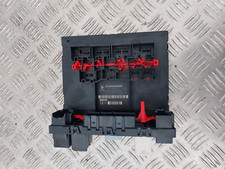 Boitier Fusible - VOLKSWAGEN TOURAN I (1) 1.9L TDI - Réf: 1K0937049M