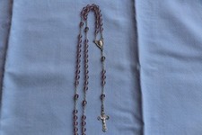 Chapelet en argent et perles de verre de couleur parme