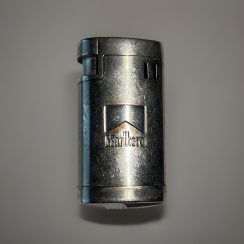 Briquet gaz rechargeable - à,