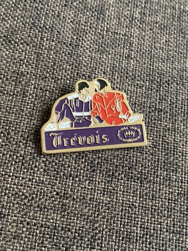 Pin vetements sport - pin’s,