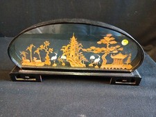 Ancien cadre vitrine diorama