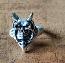 Bague Gothique, Démon