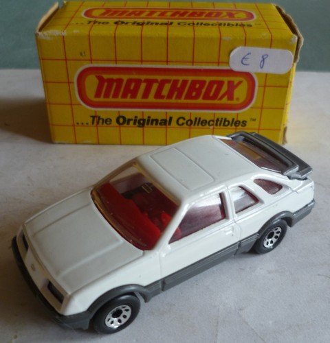 Matchbox ford sierra xr4i - matchbox,