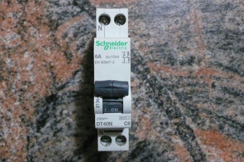 Disjoncteur modulaire - disjoncteur,