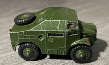 DINKY TOYS   ARTILLERY TRACTOR