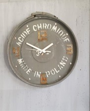 Horloge industrielle made - , in