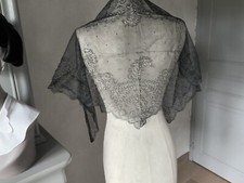 Linge Ancien Mantille Dentelle Chantilly Tulle Brodé  Époque 1800/1900