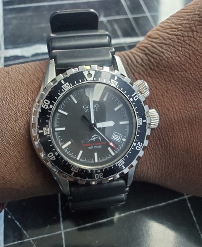 Montre plongée homme casio - montre,