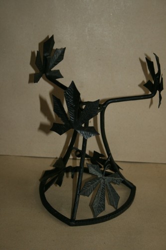 Pied lampe fer - fer, forgé
