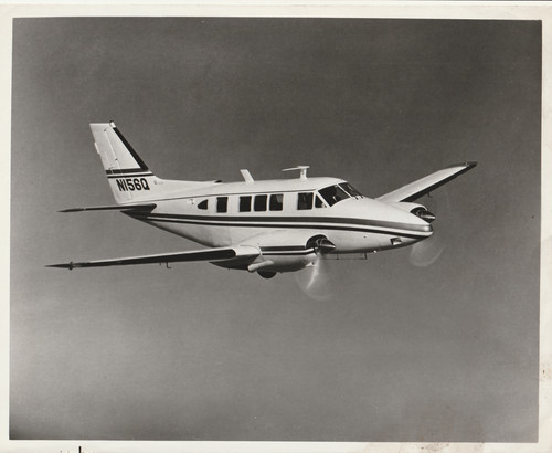 Beechcraft b80 queen - air, avion