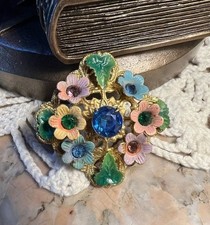 Broche florale cristal