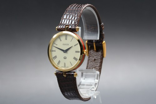 Presque comme neuve montre - [presque, neuve]