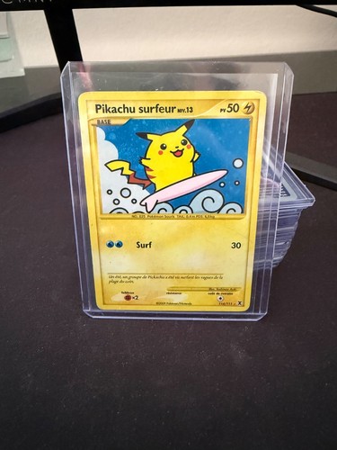 Pikachu surfeur 114 111 carte - pikachu,