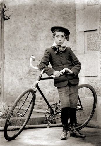 Jeune garçon costume - , deb.