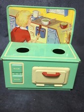 ANCIENNE PETITE CUISINIERE