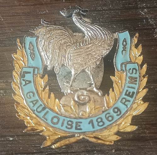 Insigne sportive boutonnière