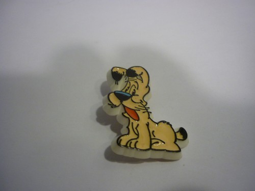 Rare broche pin - (no, !)