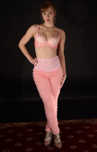 Sams ruffled frilly - frilly, ankle