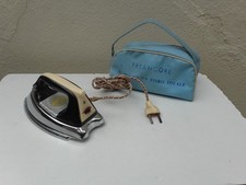 FER À REPASSER DE VOYAGE TREANCORE MADE IN ITALY 220 VOLTS  ANNÉES 60