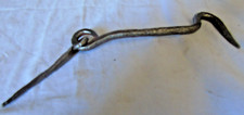 Ancien crochet fer forgé 16,2 cm: porte, volet, meuble. Fixation à frapper. Bois