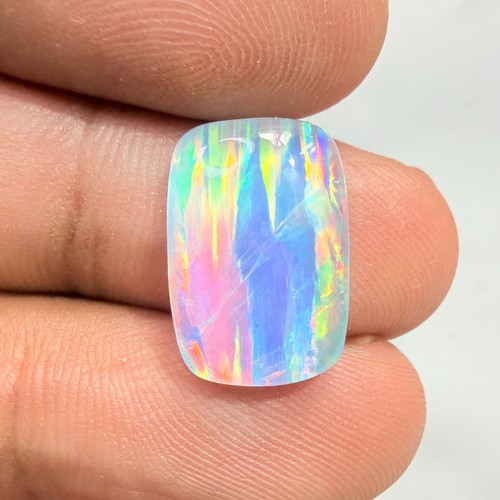 Pierre précieuse cabochone