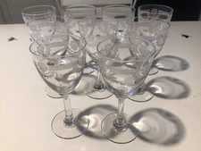 9 VERRES À VIN BLANC BACCARAT ? DÉCOR GRAVÉ 