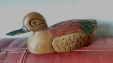 beau canard en bois sculpté
