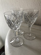 3 VERRES À VIN EN CRISTAL