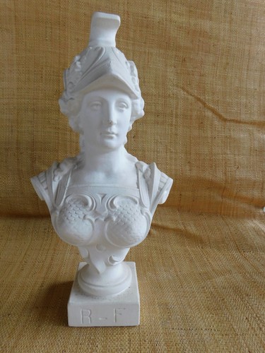Buste platre marianne - en,