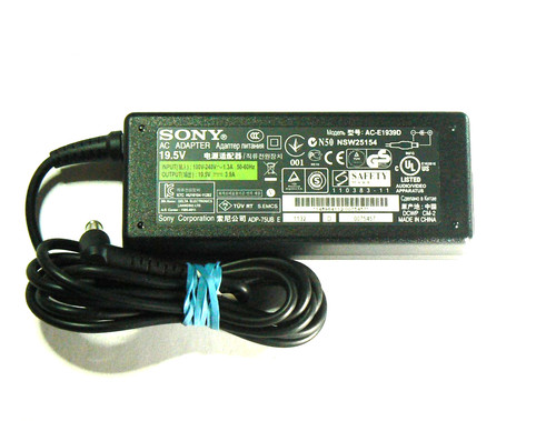 Adaptateur secteur sony - secteur,