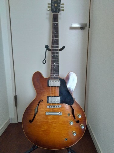 Gibson 335 electric - /,