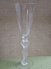 Flûte A Champagne Cristal De BaYel Modèle  VÉNUS 2 PIECE TRES BON ÉTAT 