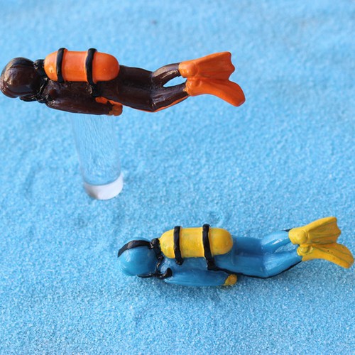 Pcs scenery figurines - 4,